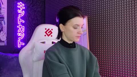 Snapshot of roxy_riot_ chatting on February 22, 1:22 am roxy_riot_ online show from February 22, 1:22 am