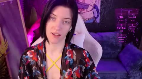 Snapshot of roxy_riot_ chatting on December 20, 1:23 am roxy_riot_ online show from December 20, 1:23 am