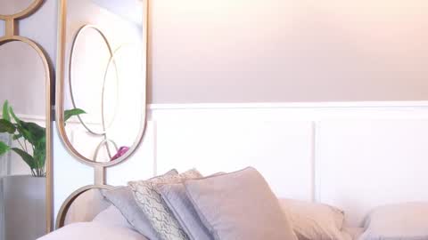 Roxy  online show from October 8, 12:14 pm