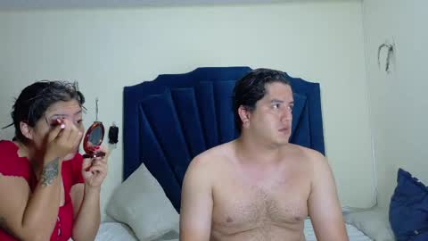 RoxyAron online show from April 25, 11:46 am