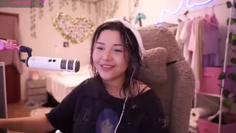 roxysuh online show from August 3, 9:26 am