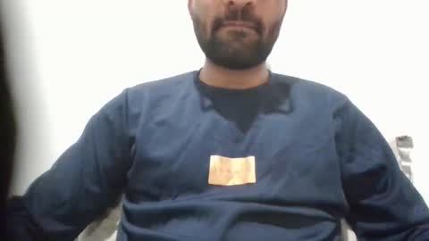 roy018 online show from April 14, 10:21 am