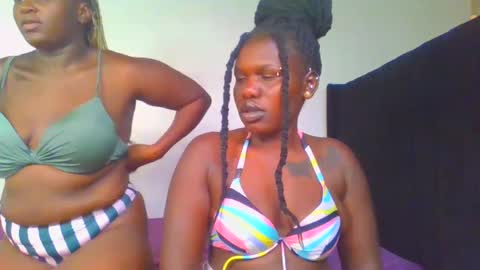 Snapshot of royal_goddes chatting on March 3, 3:30 am goddes online show from March 3, 3:30 am