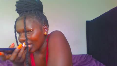 Snapshot of royal_goddes chatting on March 4, 6:04 am goddes online show from March 4, 6:04 am