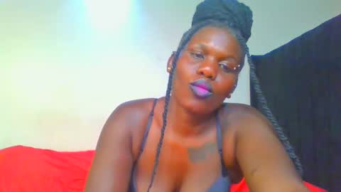 Snapshot of royal_goddes chatting on March 4, 7:43 pm goddes online show from March 4, 7:43 pm