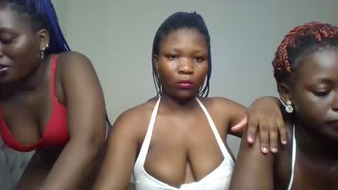 Snapshot of royal_goddes chatting on September 26, 2:37 am goddes online show from September 26, 2:37 am