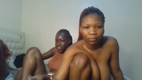 Snapshot of royal_goddes chatting on November 1, 1:57 pm goddes online show from November 1, 1:57 pm