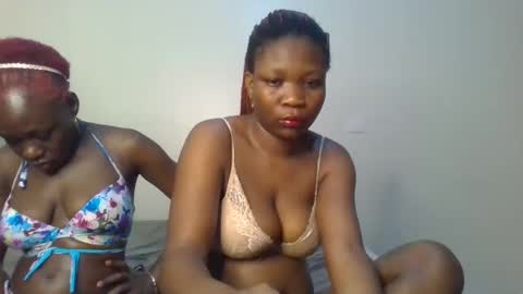 Snapshot of royal_goddes chatting on November 6, 7:04 pm goddes online show from November 6, 7:04 pm