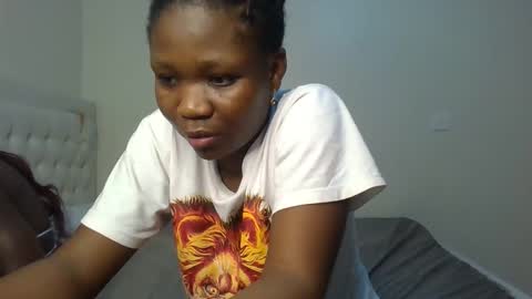 Snapshot of royal_goddes chatting on November 8, 11:25 pm goddes online show from November 8, 11:25 pm