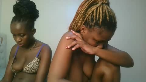 Snapshot of royal_goddes chatting on November 29, 12:24 am goddes online show from November 29, 12:24 am