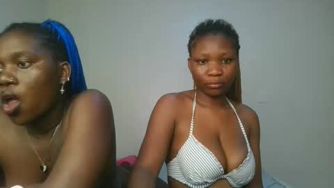 Snapshot of royal_goddes chatting on December 2, 1:11 am goddes online show from December 2, 1:11 am