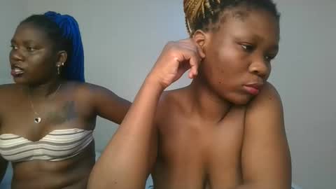 Snapshot of royal_goddes chatting on December 4, 12:36 pm goddes online show from December 4, 12:36 pm