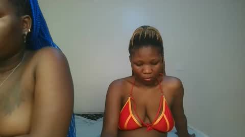 Snapshot of royal_goddes chatting on December 5, 12:41 am goddes online show from December 5, 12:41 am