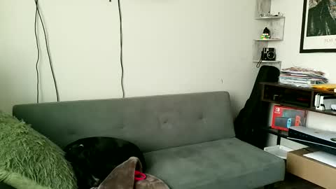 Royal Menace online show from April 17, 7:06 pm