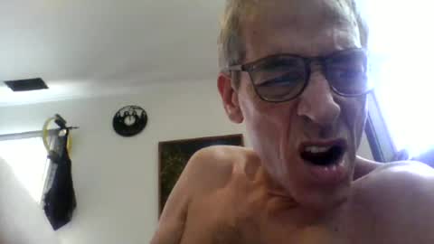 Snapshot of royboy2561 chatting on June 22, 8:50 pm Roy Murrin online show from June 22, 8:50 pm
