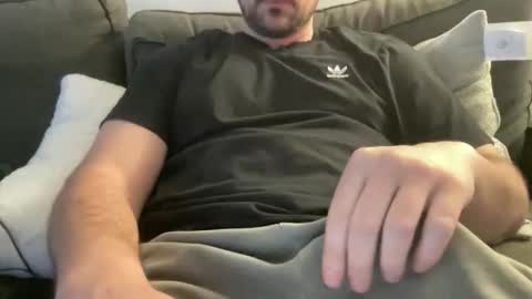 Snapshot of roythegil chatting on March 21, 10:13 pm roythegil online show from March 21, 10:13 pm