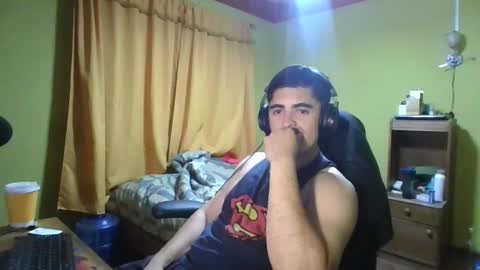 Snapshot of rpaulo25 chatting on February 2, 12:09 am rpaulo25 online show from February 2, 12:09 am