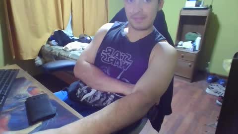 Snapshot of rpaulo25 chatting on February 7, 12:09 am rpaulo25 online show from February 7, 12:09 am