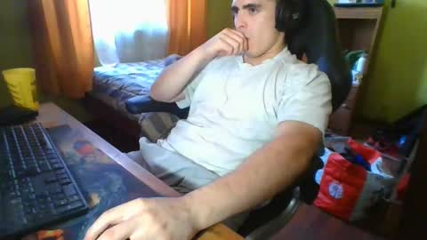 Snapshot of rpaulo25 chatting on February 13, 10:43 pm rpaulo25 online show from February 13, 10:43 pm