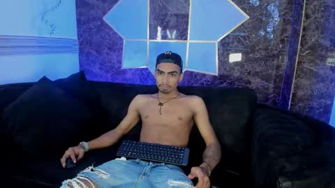 Snapshot of rpoolrboy chatting on February 17, 8:04 pm POOL online show from February 17, 8:04 pm