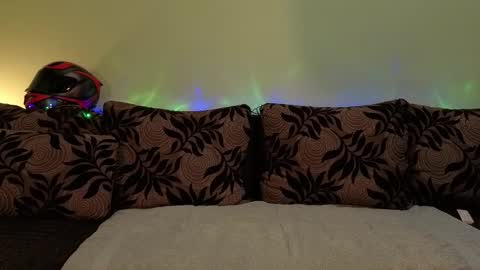 Snapshot of rrratata_tat7713 chatting on February 25, 6:17 pm SouljaBoy 7713s online show from February 25, 6:17 pm