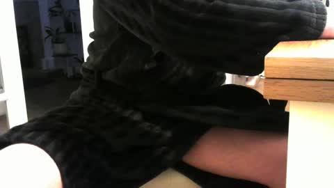 rsindie2 online show from December 5, 8:00 am