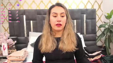 Snapshot of rubby_taylor chatting on June 1, 3:03 pm RubbyTaylor online show from June 1, 3:03 pm