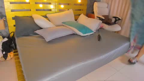 Rubi online show from February 19, 9:39 am