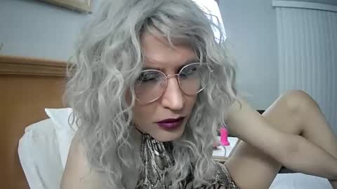 Rubi online show from February 20, 1:36 am