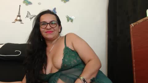 Snapshot of ruby_brown_ chatting on September 27, 7:30 pm Ruby online show from September 27, 7:30 pm
