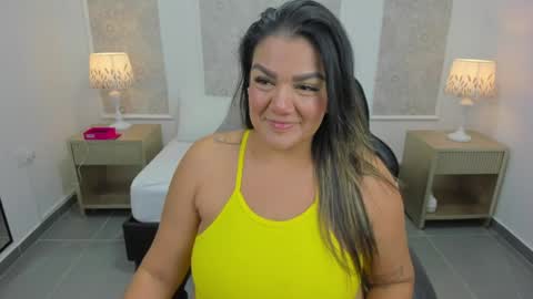 Snapshot of ruby_jimenez18_ chatting on May 21, 2:40 am R U B Y online show from May 21, 2:40 am