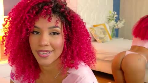 Snapshot of ruby_rogers_ chatting on November 20, 2:06 pm ruby_rogers_ online show from November 20, 2:06 pm