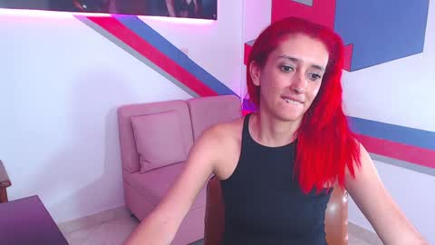 Snapshot of ruby_your_milf chatting on February 5, 8:21 am ruby_your_milf online show from February 5, 8:21 am