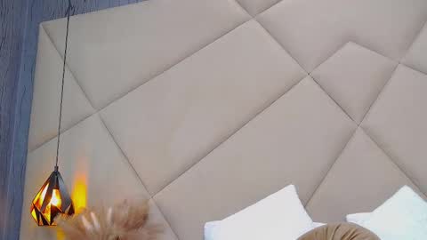 Snapshot of rubyluxee chatting on February 19, 9:17 am Ruby Luxe online show from February 19, 9:17 am