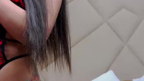 Snapshot of rubyluxee chatting on March 1, 6:35 am Ruby Luxe online show from March 1, 6:35 am