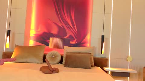 Snapshot of rubyluxee chatting on September 11, 4:45 am Ruby Luxe online show from September 11, 4:45 am