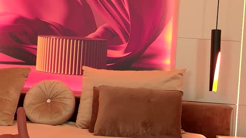 Snapshot of rubyluxee chatting on October 11, 5:17 am Ruby Luxe online show from October 11, 5:17 am