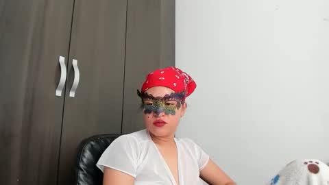Snapshot of rubysexybell chatting on April 22, 6:09 pm rubysexybell online show from April 22, 6:09 pm