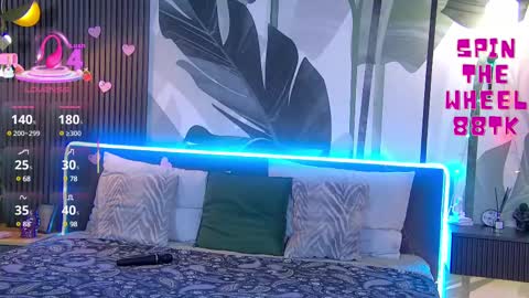 Snapshot of rubyvalen chatting on February 25, 1:09 am Ruby online show from February 25, 1:09 am