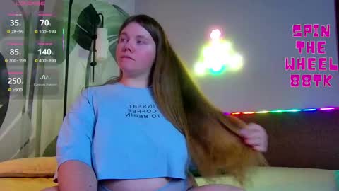 Snapshot of rubyvalen chatting on November 22, 2:10 am Ruby online show from November 22, 2:10 am