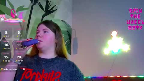 Snapshot of rubyvalen chatting on February 11, 1:10 am Ruby online show from February 11, 1:10 am