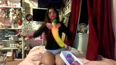Ruby Valentine online show from May 14, 5:58 am