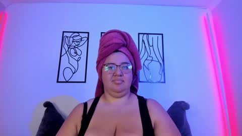 Snapshot of rubyy_24 chatting on January 13, 6:49 pm I am Ruby online show from January 13, 6:49 pm