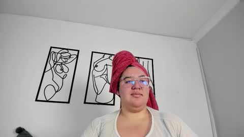 Snapshot of rubyy_24 chatting on October 11, 7:23 pm I am Ruby online show from October 11, 7:23 pm