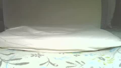 Snapshot of rudisuzzy chatting on February 5, 10:25 pm rudisuzzy 1 online show from February 5, 10:25 pm