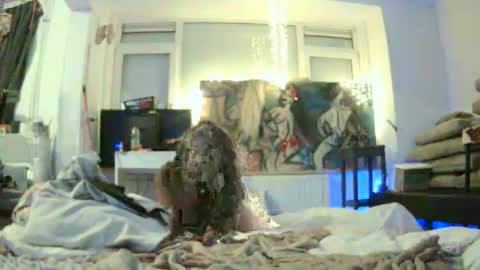 nick online show from December 4, 7:55 pm