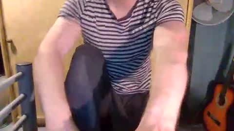 rugby_boy200 online show from April 5, 6:16 pm