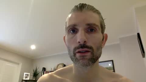 Snapshot of rugbymvp chatting on January 21, 10:30 am rugbymvp online show from January 21, 10:30 am