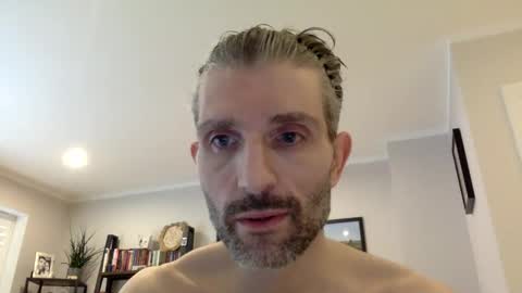 Snapshot of rugbymvp chatting on February 26, 1:52 pm rugbymvp online show from February 26, 1:52 pm