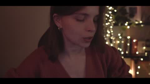 Snapshot of running_with_the_wolves chatting on December 21, 1:26 am Elena online show from December 21, 1:26 am